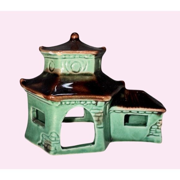 Vintage Ceramic Pagoda aquarium Green & Brown...